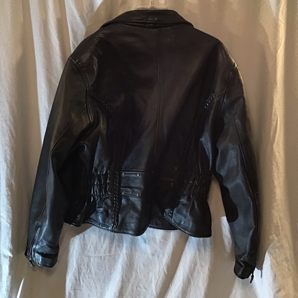 Black leather motorcycle riding jacket, EUC, NICE! - Picture 2 of 8